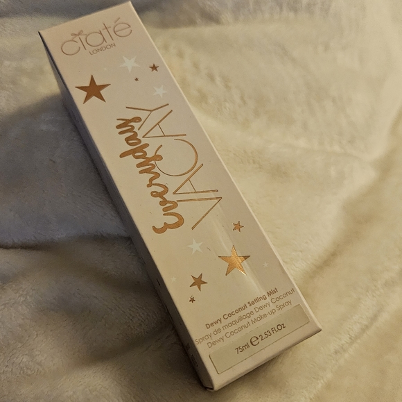 🆕 🥥 Ciate London Eyeryday Vacay- Dewy Coconut Setting Mist 🥥 - Picture 8 of 11